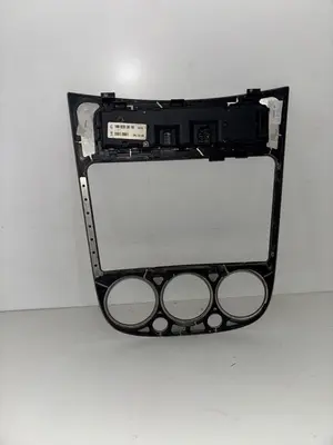 Foto de INTERRUPTOR MERCEDES-BENZ CLASE A (BM 168) 1.7 CDI Diesel CAT (95 CV / 70 KW) referencia 1688203610 foto 1