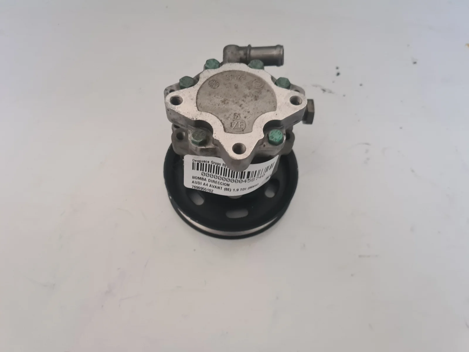 Foto de BOMBA DIRECCION AUDI A4 AVANT (8E) referencia 7690955102
