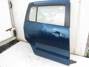 Foto de PUERTA TRASERA DERECHA MAZDA 5 BERLINA (CR) 2.0 Diesel CAT (143 CV / 105 KW)