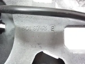 Foto de VOLANTE FORD FOCUS C-MAX (CAP)(2003) 1.8 TDCi Turbodiesel CAT (116 CV / 85 KW) referencia 602556700B foto 10