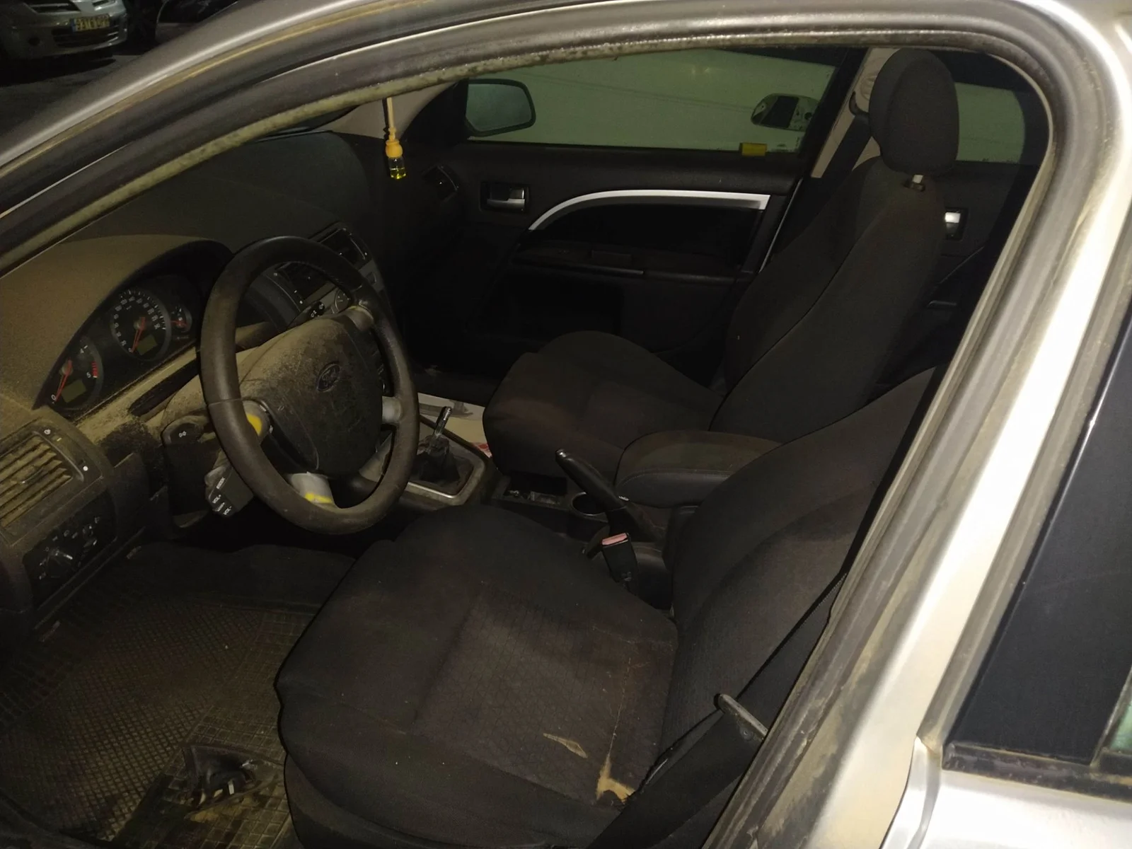 Foto de RETROVISOR INTERIOR FORD MONDEO BERLINA (GE) 2.0 TDCi CAT (131 CV / 96 KW)
