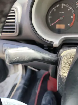 Foto de MANDO INTERMITENTES SEAT LEON (1M1) 1.9 TDI (90 CV / 66 KW)