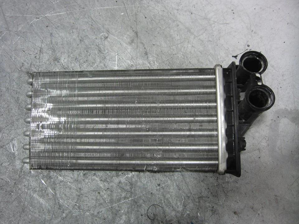 Foto de RADIADOR CALEFACCION / AIRE ACONDICIONADO PEUGEOT 307 BREAK / SW (S1)(04.2002) 2.0 HDi FAP CAT (109 CV / 80 KW) referencia G1391