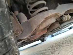 Foto de BARRA ESTABILIZADORA TRASERA MAZDA 3 BERLINA (BK) 1.6 16V CAT (105 CV / 77 KW) referencia BP4K-28-151C