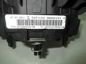 Foto de AIRBAG DELANTERO IZQUIERDO CITROEN DS3 1.6 e-HDi FAP (92 CV / 68 KW) referencia 96718893ZD foto 4