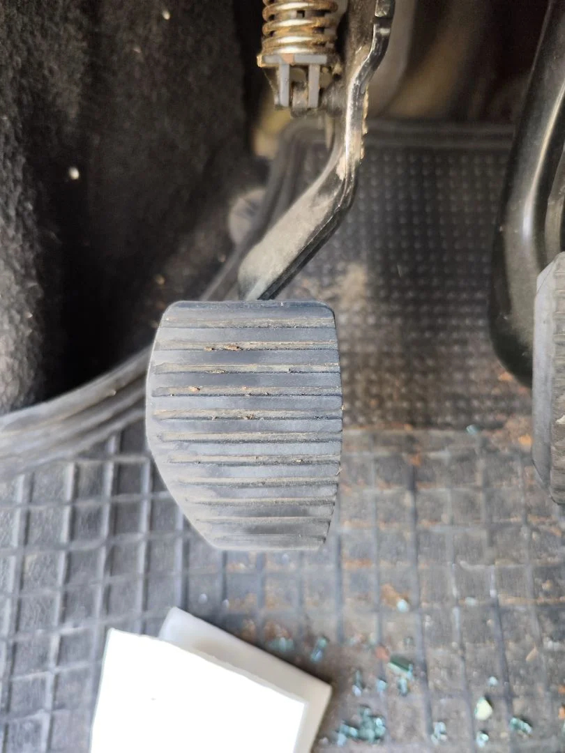 Foto de PEDAL EMBRAGUE PEUGEOT 207 1.4 (73 CV / 54 KW)