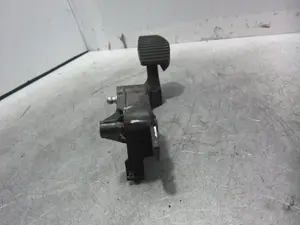 Foto de PEDAL EMBRAGUE OPEL CROSSLAND X 1.2 (110 CV / 81 KW) foto 3