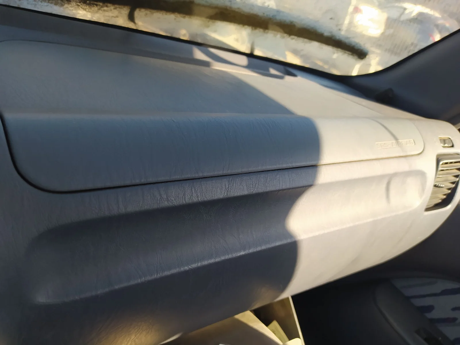 Foto de AIRBAG DELANTERO DERECHO TOYOTA LAND CRUISER (J9) 3.0 Turbodiesel (125 CV / 92 KW)