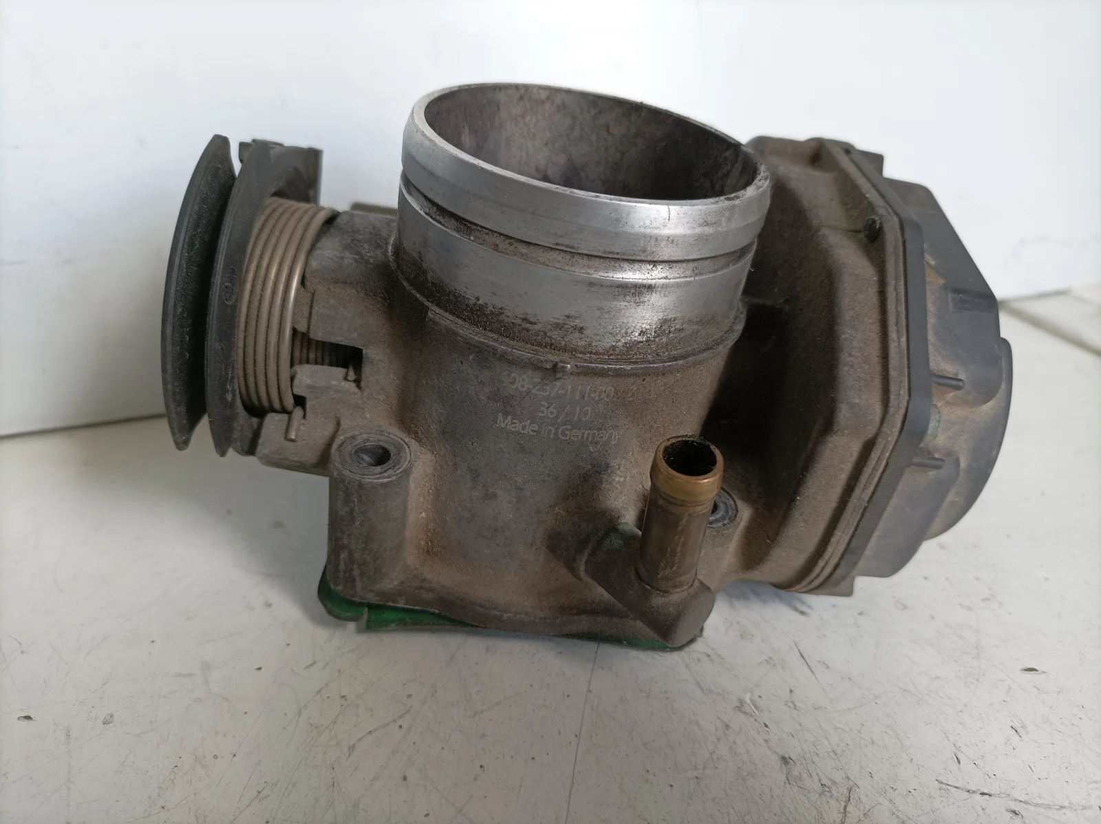 Foto de CAJA MARIPOSA VOLKSWAGEN GOLF III (1H1)(11.1991) 2.0 (116 CV / 85 KW) referencia 408237111012