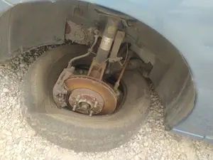Foto de BIELETA ESTABILIZADORA DELANTERA DERECHA FORD FOCUS FAMILIAR (CAK) 1.8 16V CAT (116 CV / 85 KW) referencia 1471446 foto 2