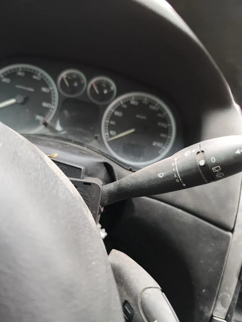 Foto de MANDO MULTIFUNCION PEUGEOT 307 (S1)(04.2001) 1.6 16V CAT (109 CV / 80 KW)