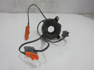 Foto de ANILLO AIRBAG PEUGEOT 406 BERLINA (S1/S2) 3.0 V6 24V CAT (190 CV / 140 KW) referencia 0102990393