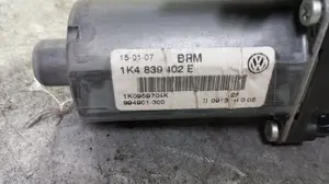 Foto de MOTOR ELEVALUNAS TRASERO DERECHO VOLKSWAGEN GOLF V (1K1)(10.2003) 1.9 TDI (105 CV / 77 KW) referencia 1K4839402E foto 4