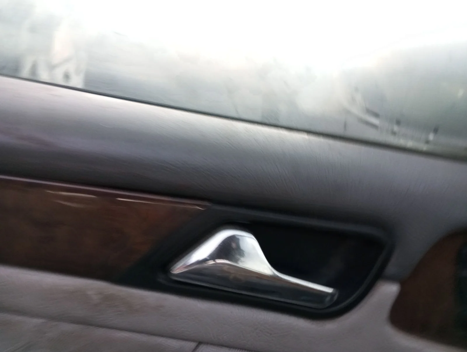 Foto de MANETA INTERIOR DELANTERA IZQUIERDA MERCEDES-BENZ CLK (BM 208) COUPE 2.0 Compresor CAT (163 CV / 120 KW)