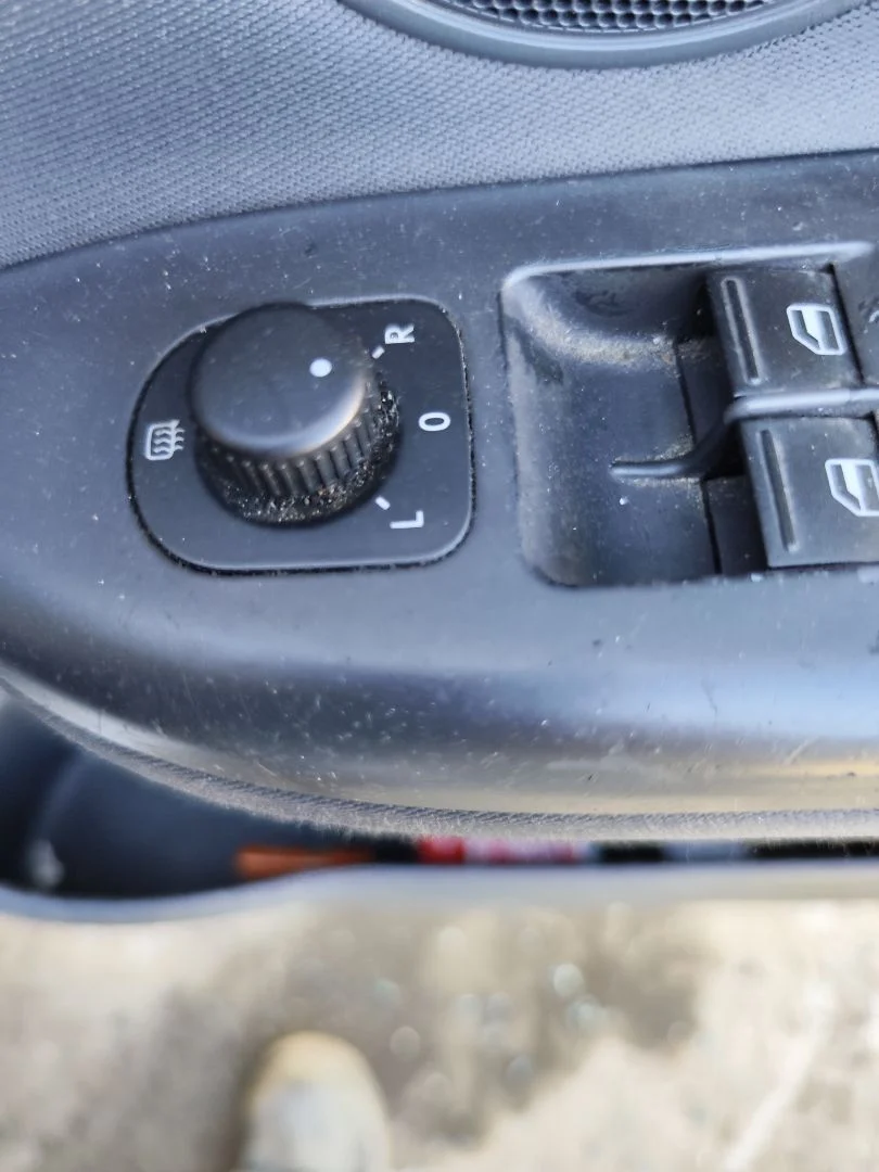 Foto de MANDO RETROVISOR VOLKSWAGEN GOLF PLUS V (5M1) 1.9 TDI (105 CV / 77 KW)