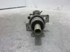Foto de BOMBA FRENO PEUGEOT PARTNER (S2) 1.9 Diesel (69 CV / 51 KW) referencia 21028799 foto 4