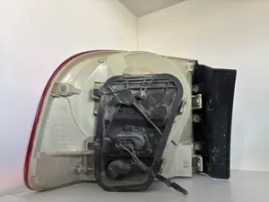 Foto de PILOTO TRASERO DERECHO SIN MARCA SIN MODELO referencia 7L6945258 foto 2