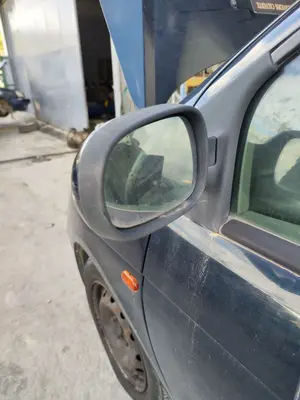 Foto de RETROVISOR IZQUIERDO RENAULT SCENIC I (JA...) 1.9 dCi Diesel CAT (102 CV / 75 KW) referencia 7700431542