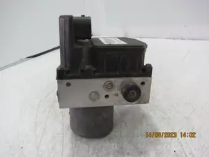 Foto de ABS ALFA ROMEO 147 (190) 1.9 JTD CAT (116 CV / 85 KW) referencia 0265225033 foto 8