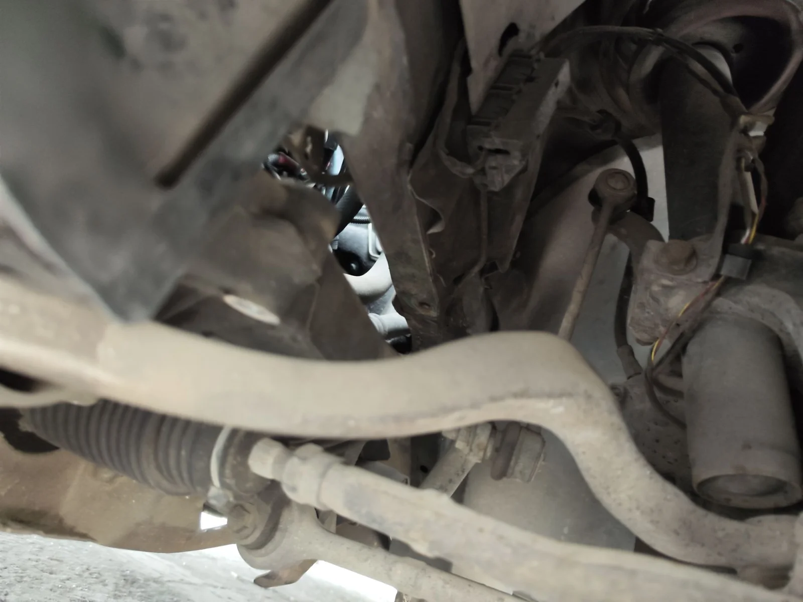 Foto de EJE DELANTERO / CUNA MOTOR BMW SERIE 5 BERLINA (E39) 3.0 24V Turbodiesel CAT (193 CV / 142 KW)