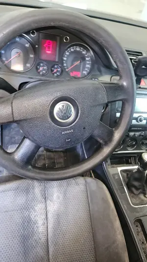 Foto de AIRBAG DELANTERO IZQUIERDO VOLKSWAGEN PASSAT VARIANT (3C5) 2.0 TDI (140 CV / 103 KW)