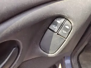 Foto de MANDO ELEVALUNAS DELANTERO IZQUIERDO FORD FOCUS BERLINA (CAK) 1.8 TDCi CAT (101 CV / 74 KW) referencia 98AG14529AC