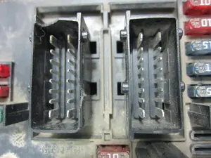 Foto de NO IDENTIFICADO PEUGEOT 307 BREAK / SW (S1)(04.2002) 2.0 HDi FAP CAT (107 CV / 79 KW) referencia 9650664080 foto 8