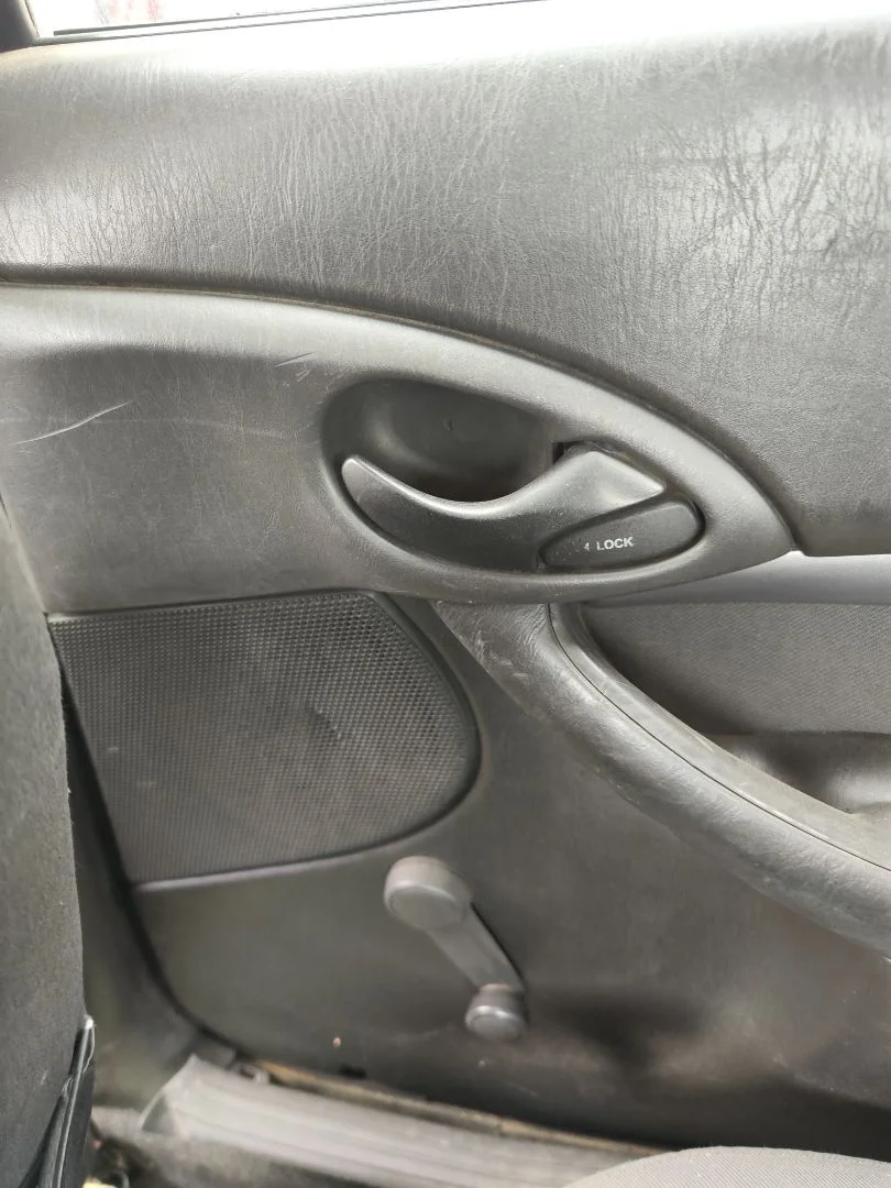 Foto de ELEVALUNAS TRASERO DERECHO FORD FOCUS BERLINA (CAK) 1.6 16V CAT (101 CV / 74 KW)