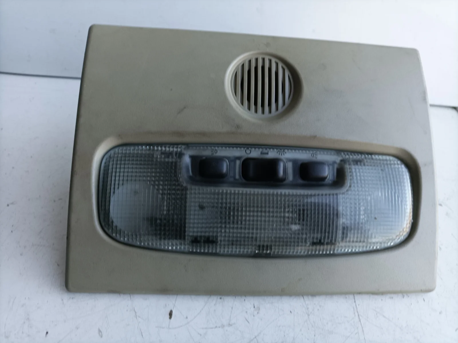 Foto de LUZ INTERIOR FORD FOCUS C-MAX (CAP)(2003) referencia 3M51R045B54