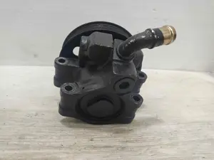 Foto de BOMBA DIRECCION FORD FOCUS BERLINA (CAK) referencia 5BB2530 foto 2