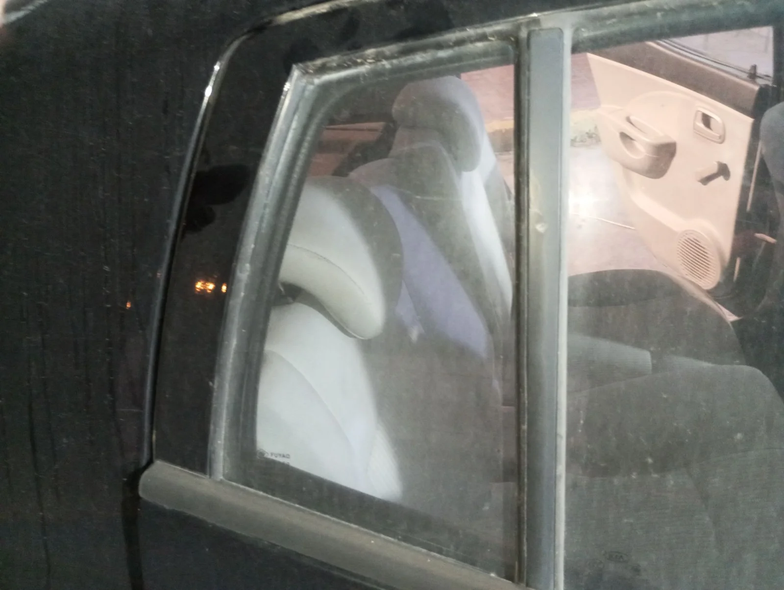 Foto de LUNA CUSTODIA TRASERA DERECHA KIA PICANTO (SA) 1.1 CAT (65 CV / 48 KW)
