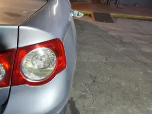 Foto de PILOTO TRASERO DERECHO VOLKSWAGEN PASSAT BERLINA (3C2) 2.0 TDI (140 CV / 103 KW) referencia 3C5945096H