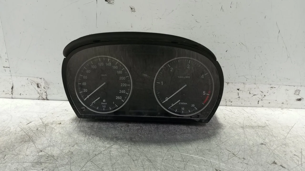Foto de CUADRO INSTRUMENTOS BMW SERIE 3 COUPE (E92) 2.0 Turbodiesel CAT (177 CV / 130 KW) referencia 916684603