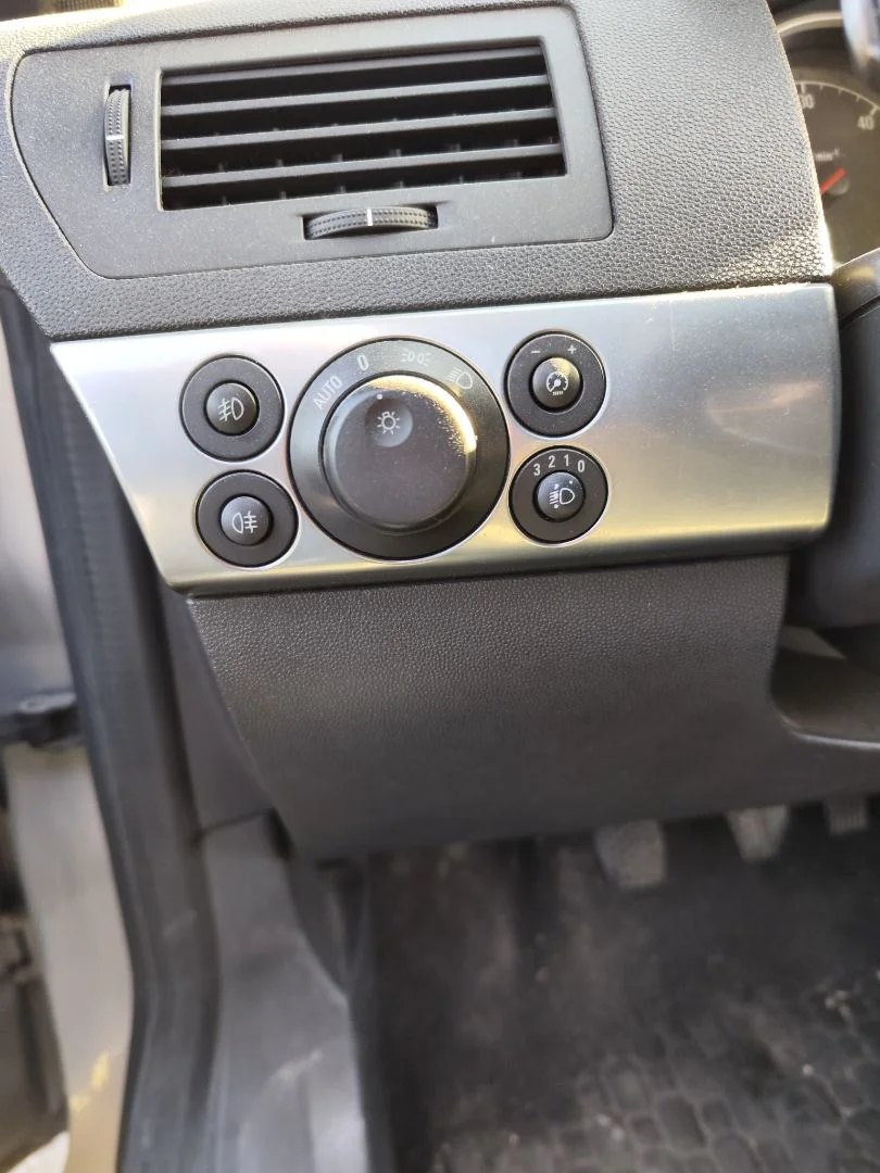 Foto de MANDO LUCES OPEL ASTRA H TWIN TOP 1.9 16V CDTI CAT (Z 19 DTH / LRD) (150 CV / 110 KW)