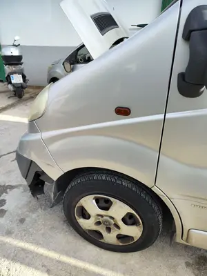 Foto de ALETA DELANTERA IZQUIERDA OPEL VIVARO FURGÓN/COMBI 2.0 16V CDTI (114 CV / 84 KW)