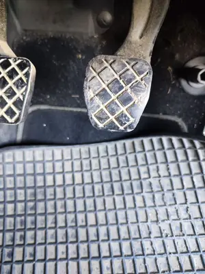 Foto de PEDAL FRENO VOLKSWAGEN GOLF IV BERLINA (1J1)(10.1997) 1.9 TDI (131 CV / 96 KW)
