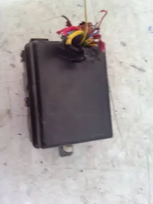 Foto de CAJA RELES / FUSIBLES KIA PICANTO (SA) referencia 9194007000 foto 3