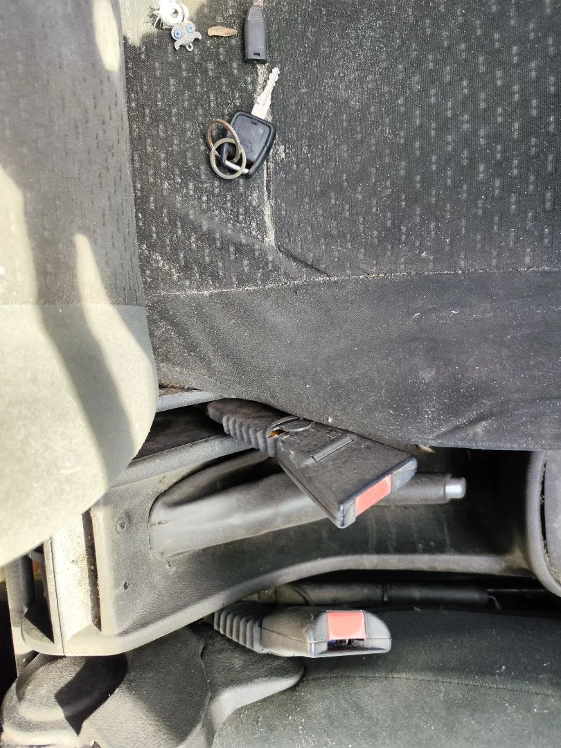 Foto de PRETENSOR AIRBAG IZQUIERDO OPEL ZAFIRA A 2.0 DTI (101 CV / 74 KW)