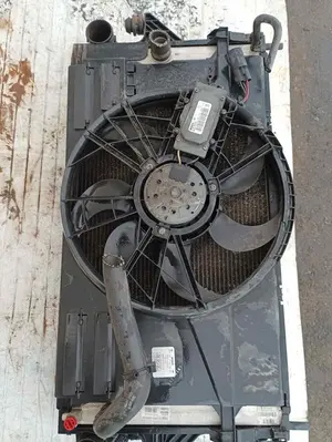 Foto de ELECTROVENTILADOR VOLVO S40 BERLINA 2.5 20V Turbo CAT (220 CV / 162 KW) referencia 3M518C607GB foto 4