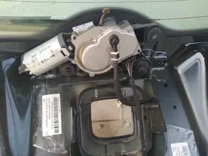 Foto de MOTOR LIMPIA TRASERO SEAT IBIZA SC (6J1) 1.6 TDI (105 CV / 77 KW)