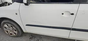 Foto de PUERTA DELANTERA IZQUIERDA SKODA FABIA (5J2) 1.2  (60 CV / 44 KW) referencia 5J6831055