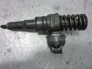 Foto de INYECTOR SEAT IBIZA (6L1) referencia 03813073AJ foto 3