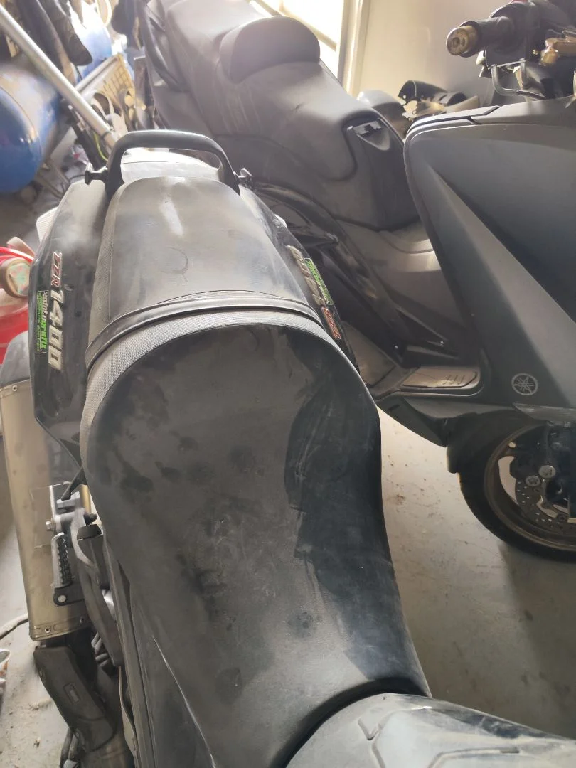 Foto de ASIENTO DELANTERO KAWASAKI ZZR 1400 1441 cm3 - 147.2 kW (0 CV / 0 KW)