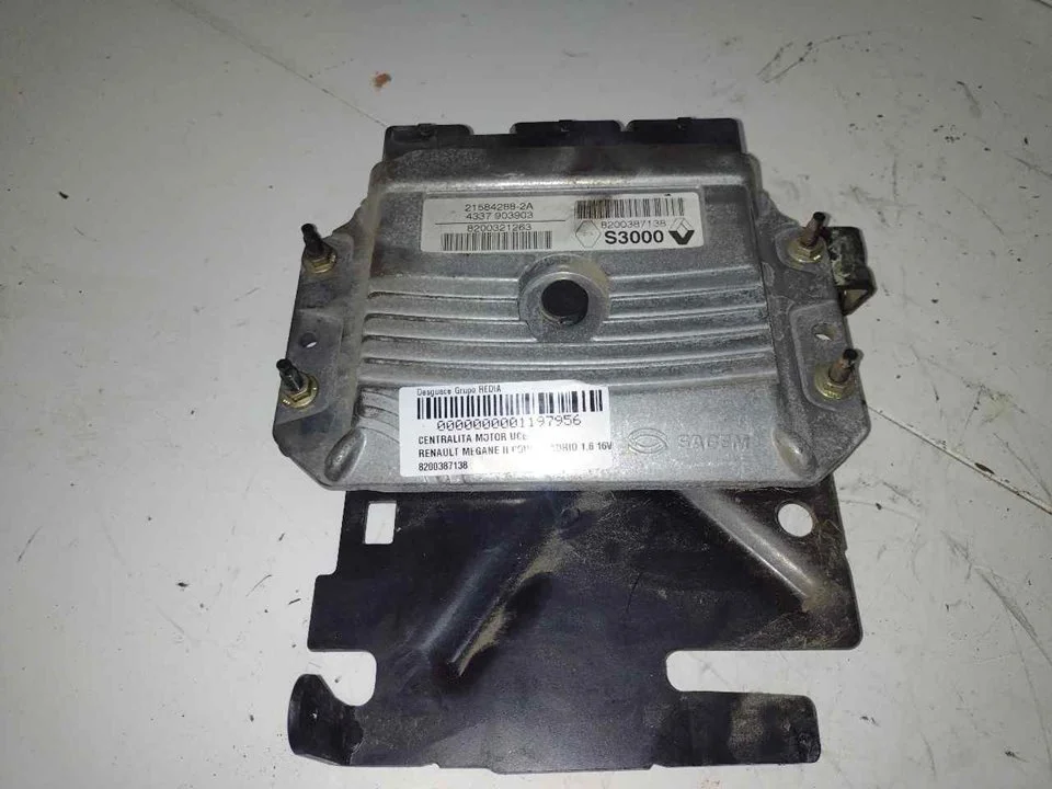 Foto de CENTRALITA MOTOR UCE RENAULT MEGANE II COUPE/CABRIO referencia 8200387138