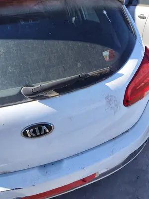 Foto de BRAZO LIMPIA TRASERO KIA CEED (JD) 1.4 CAT (99 CV / 73 KW)