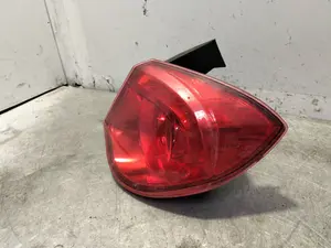 Foto de PILOTO TRASERO DERECHO ALFA ROMEO GIULIETTA (191) 2.0 JTDM CAT (175 CV / 129 KW) referencia 50513612 foto 3