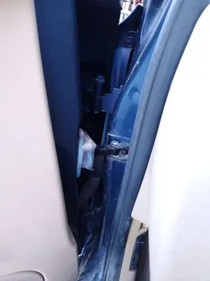 Foto de RETENEDOR PUERTA BMW SERIE 3 COMPACTO (E46) 2.0 16V Diesel CAT (150 CV / 110 KW)
