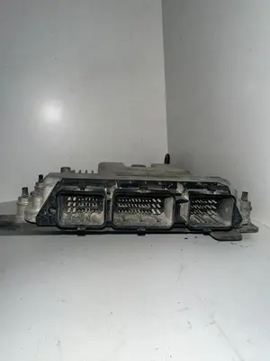 Foto de MODULO ECU RENAULT SCENIC II (JM) referencia 8200527725 foto 2
