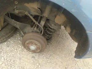 Foto de PINZA DE FRENO DELANTERA DERECHA FORD FOCUS BERLINA (CAK) 1.6 16V CAT (101 CV / 74 KW) referencia 1478507 foto 2