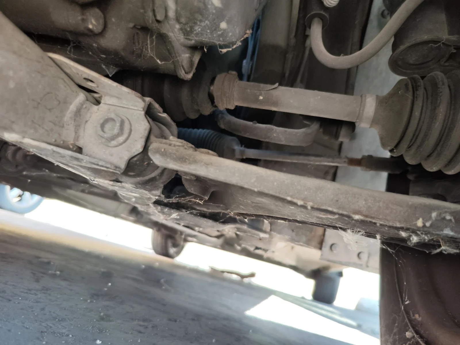Foto de TRANSMISION DELANTERA IZQUIERDA OPEL CORSA C 1.2 16V CAT (Z 12 XEP / LB4) (80 CV / 59 KW)